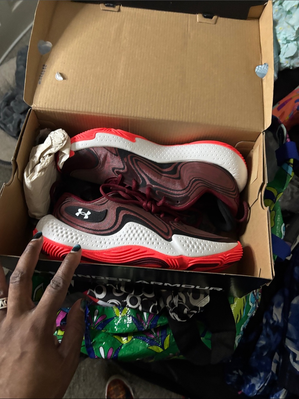New Under Armour Maroon & Red UA Spawn 6 Sneakers size M7/W 8.5